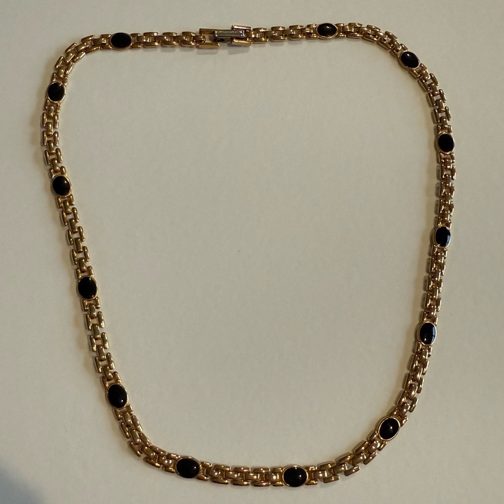 Vintage Avon “Classic Mesh” Necklace - Picture 2 of 7